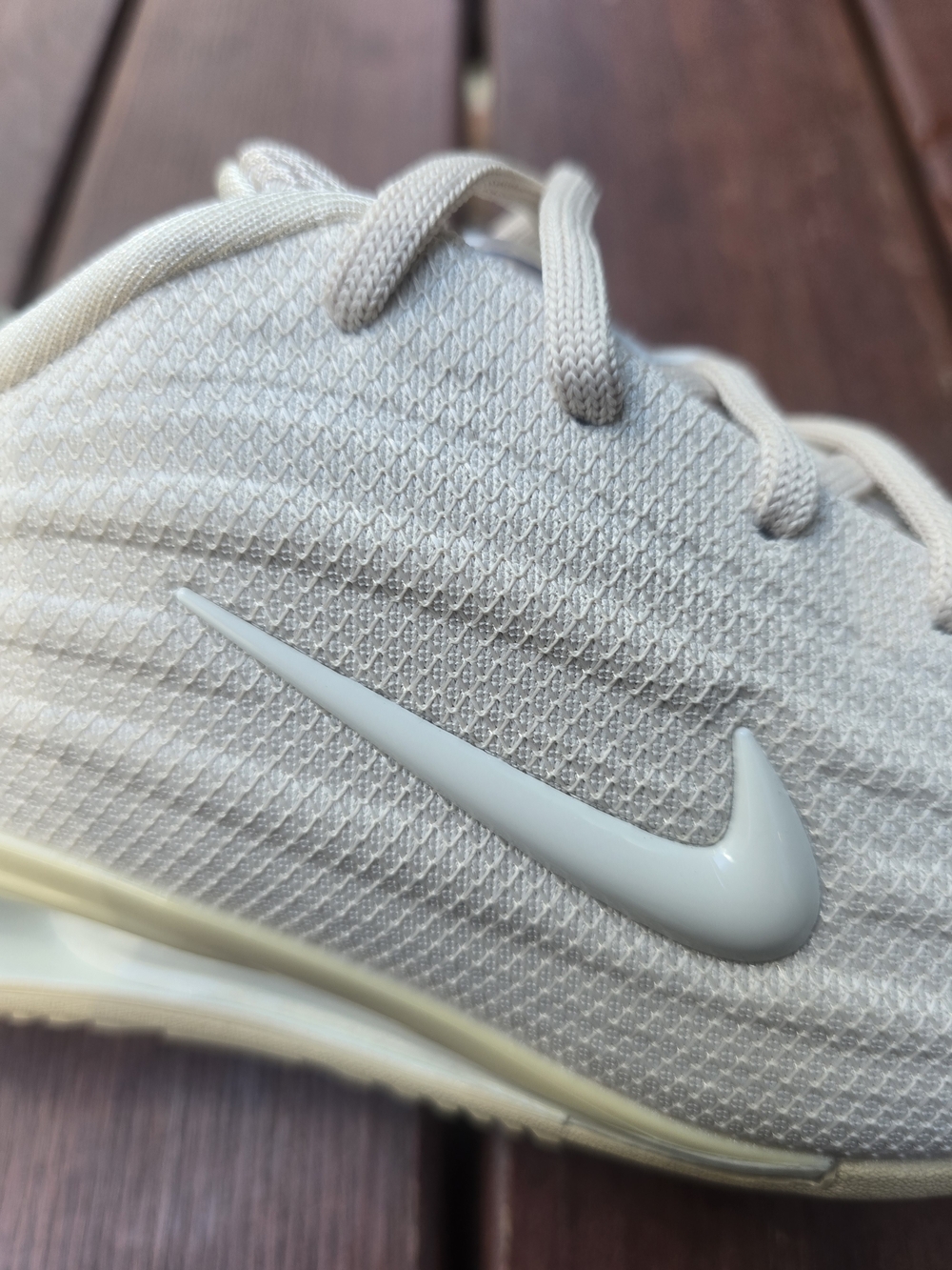 NEW!!! Nike Women's Shox Z Sneakers,Color: Oatmeal/Phantom-Linen, Size W7 - Picture 12 of 16